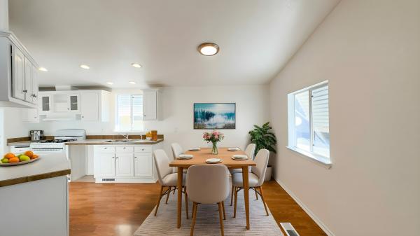 2005 Skyline PSP2304CT  Home