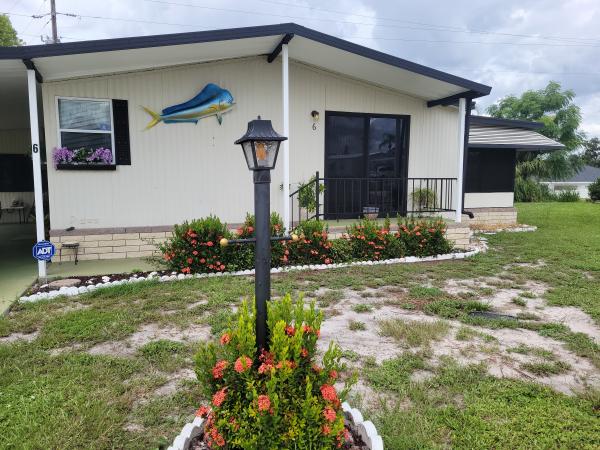 1984 PARK Mobile Home For Sale