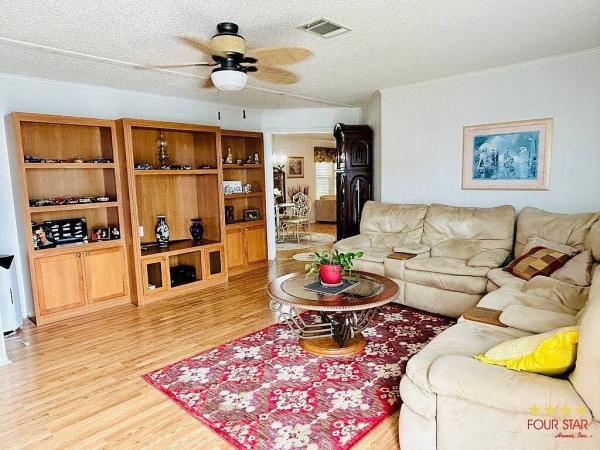 2005 LEGE  Home