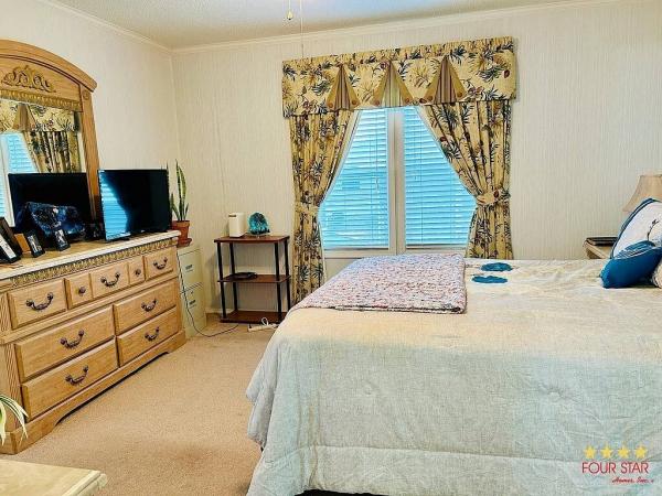 2005 LEGE  Home