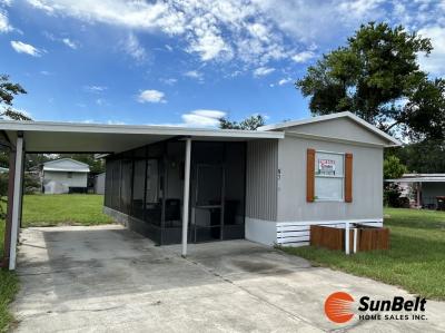 Photo 2 of 32 of home located at 5431 NE 35th Street Lot 87 Silver Springs, FL 34488