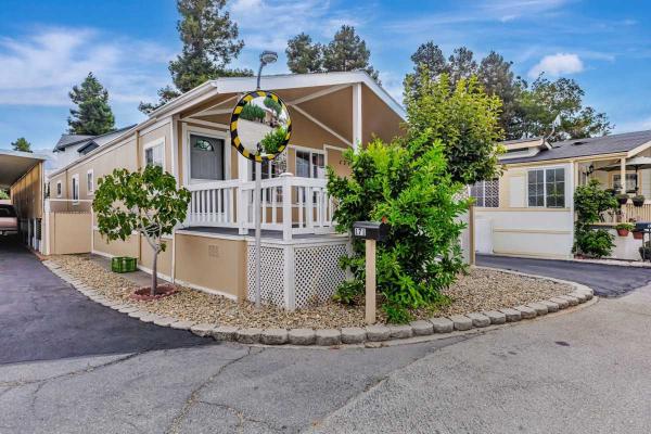 1987 Bayshore Manufactured Home