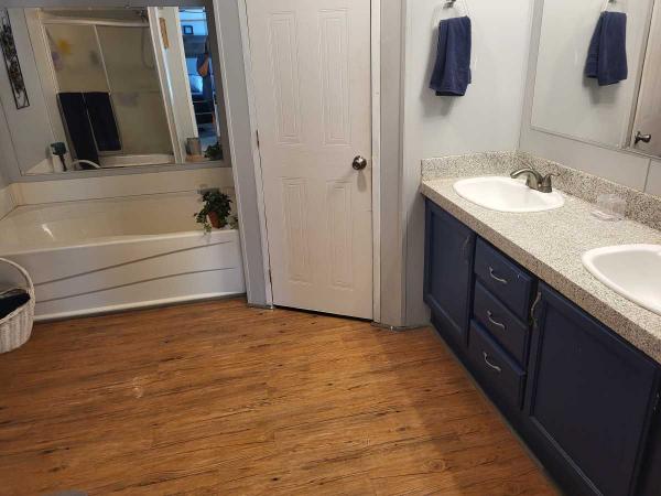 2000 Clayton  Mobile Home