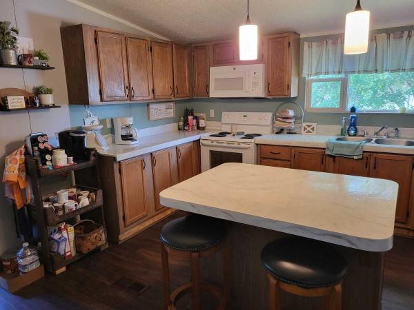 2000 Clayton  Mobile Home