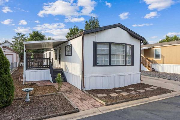 1994 W R Mobile Home For Sale
