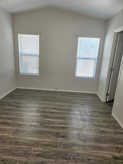 Photo 5 of 18 of home located at 19602 N. 32nd St. #129 Phoenix, AZ 85050