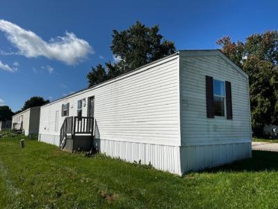 Mobile Home at 1145 Harmonia Rd Lot 91 Springfield, MI 49015