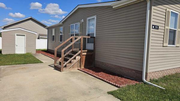 2000 Schult Mobile Home For Sale