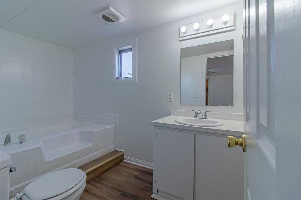 1980 Tamarack Manufactured Home