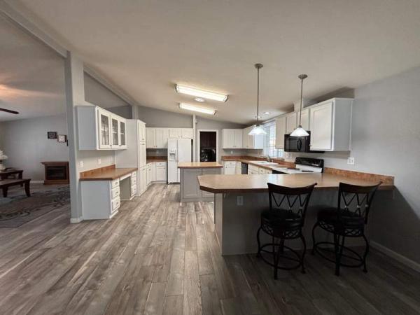2003 Cavco Manufactured Home