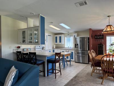 Photo 3 of 13 of home located at 1904 Pier Drive Ruskin, FL 33570