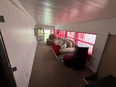 Photo 5 of 11 of home located at 37633 Arch Lane Zephyrhills, FL 33541