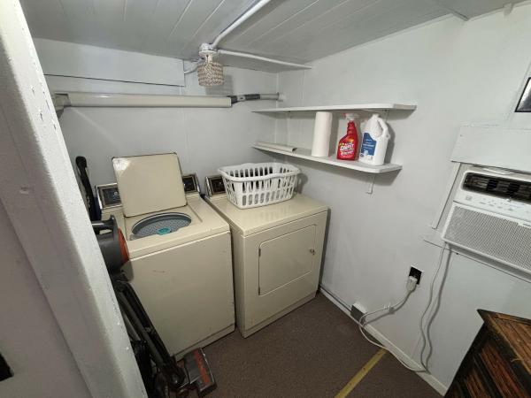 1980 Mobile Home