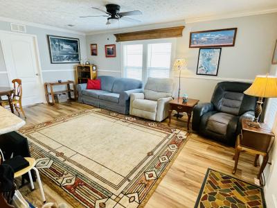 Photo 3 of 16 of home located at 614 S Crooked Tree Path Homosassa, FL 34448