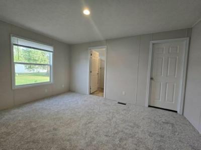 Photo 5 of 9 of home located at 925 Hamlet Circle Lakeville, MN 55044