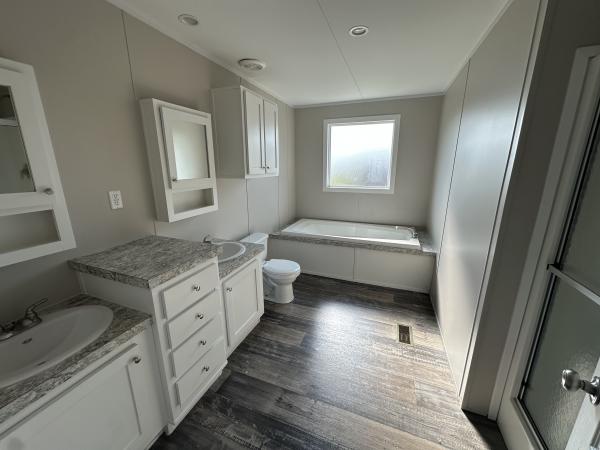2021 Champion 24CSD2852K Mobile Home