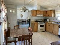 1987 Burlington Kingfield Manufactured Home
