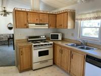 1987 Burlington Kingfield Manufactured Home