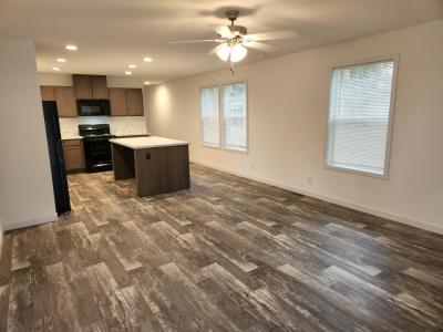 Photo 2 of 11 of home located at 10398 Imperial Crown Miamisburg, OH 45342