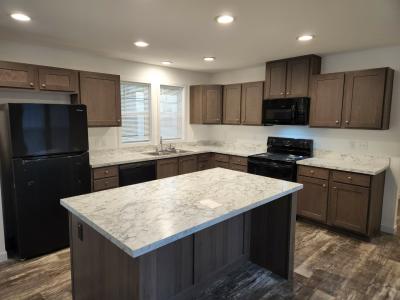 Photo 4 of 11 of home located at 10398 Imperial Crown Miamisburg, OH 45342