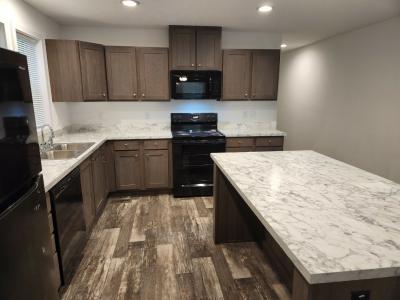 Photo 5 of 11 of home located at 10398 Imperial Crown Miamisburg, OH 45342