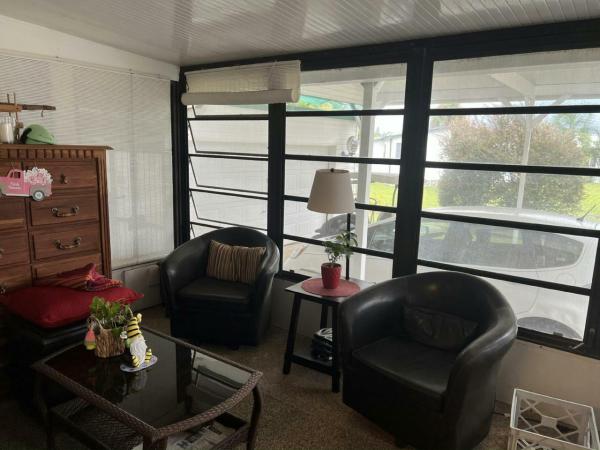 1985 HS TWIN Manufactured Home