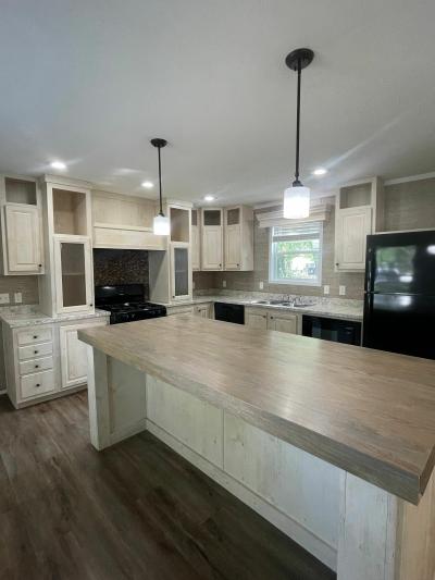 Mobile Home at 1236 North Oaklane Road Lot 010 Springfield, IL 62707