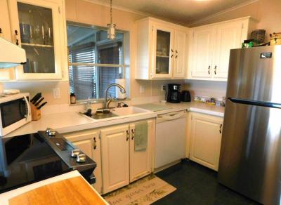 Photo 2 of 8 of home located at 1001 Starkey Road, #738 Largo, FL 33771