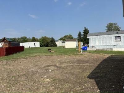 Photo 4 of 6 of home located at 261 Crestwood Dr. Lockport, NY 14094