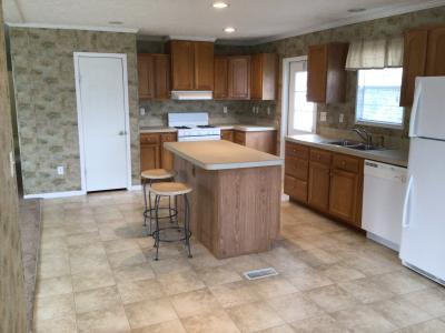 Photo 5 of 8 of home located at 5702 Angola Rd. #5 Toledo, OH 43615