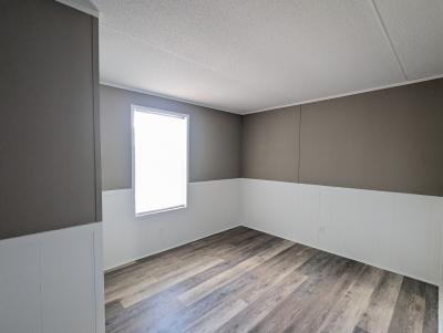 Photo 5 of 8 of home located at 128 Strawberry Junction Ln Lot 376 Valrico, FL 33594