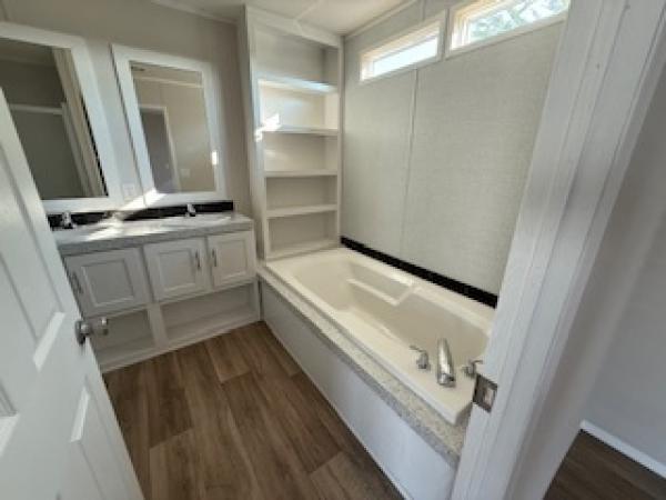 2025 Fleetwood Homes  Home