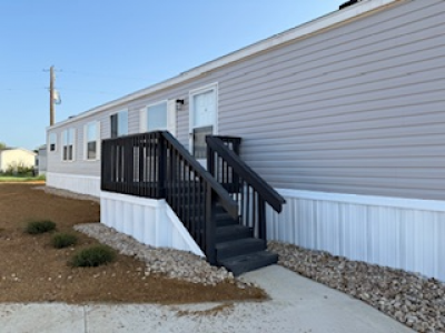 Photo 4 of 18 of home located at 130 Ponderosa Way #Pond130 Sanger, TX 76266