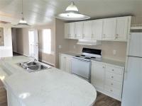 1997 Oakwood Homes Corp Oakwood 1000 Series Mobile Home