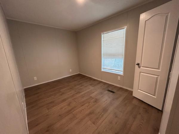 2023 30CEJ16663AH22  Home