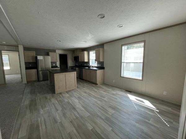 2025 Clayton 5628-5202 Adrenaline  Home