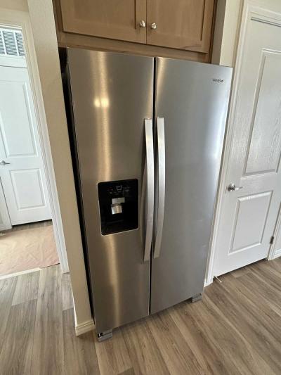 Photo 3 of 31 of home located at 3444 W Center Street #8 Riverside, CA 92501