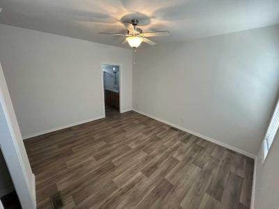 Photo 4 of 31 of home located at 3444 W Center Street #8 Riverside, CA 92501