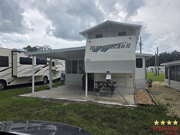 Photo 1 of 2 of home located at 10021 Oleander Circle Webster, FL 33597