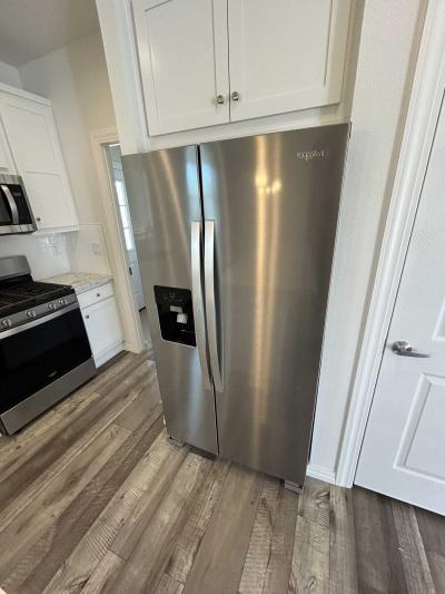 Photo 5 of 28 of home located at 3444 W Center Street #9 Riverside, CA 92501