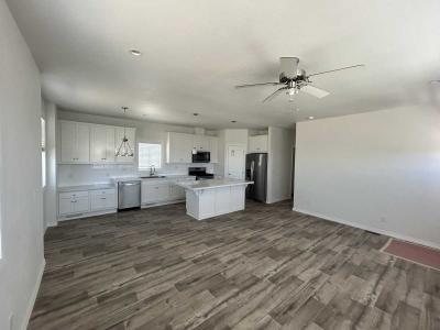 Photo 4 of 32 of home located at 3444 W Center Street #10 Riverside, CA 92501