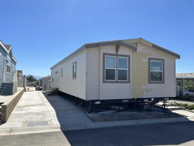 Photo 3 of 32 of home located at 3444 W Center Street #10 Riverside, CA 92501