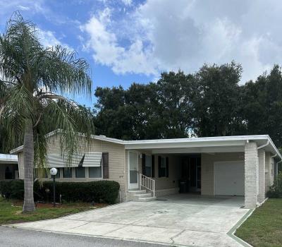 Photo 2 of 24 of home located at 4738 Crestwicke Dr. Lot #649 Lakeland, FL 33801