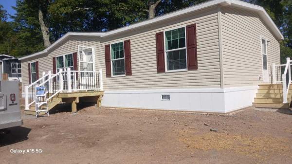 Photo 1 of 2 of home located at Susan Ln South Cairo, NY 12482