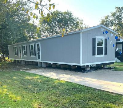 Mobile Home at 1910 Dogwood St. Glenn Heights, TX 75154