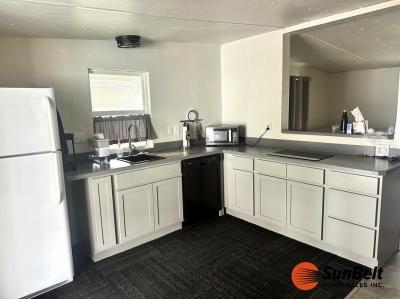 Photo 5 of 25 of home located at 1019 Acorn Trail Wildwood, FL 34785