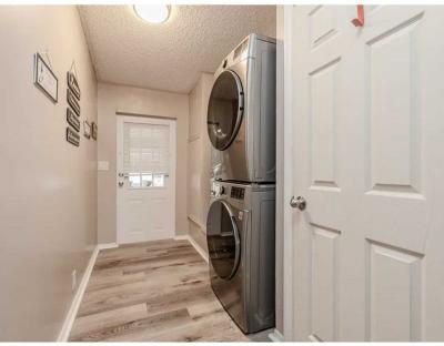 Photo 4 of 29 of home located at 502 Nutmeg Circle Deland, FL 32724