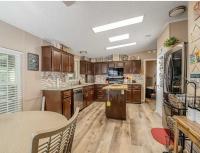1990 Homes of Merit Manufactured Home