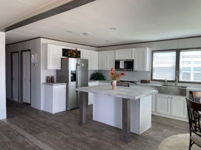 Photo 5 of 7 of home located at 2300 Ward Bend Rd Sealy, TX 77474