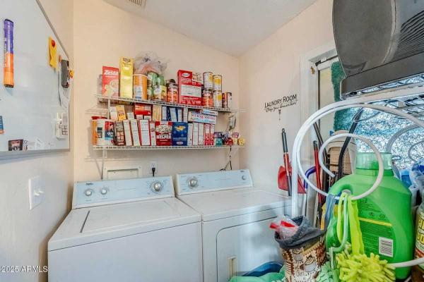 2000 Fleetwood Manufactured Home